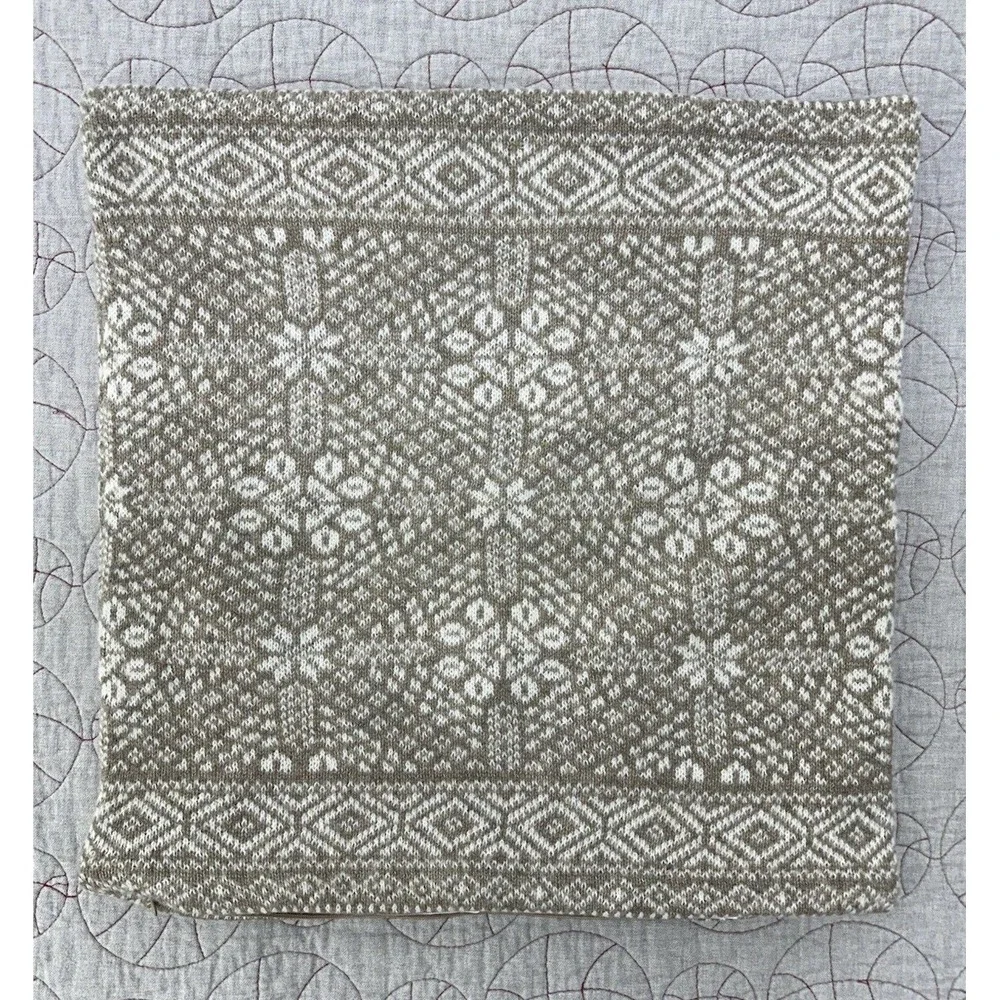 Pottery Barn Snowflake Fair Isle Knit Pillow Cover Square Throw 20